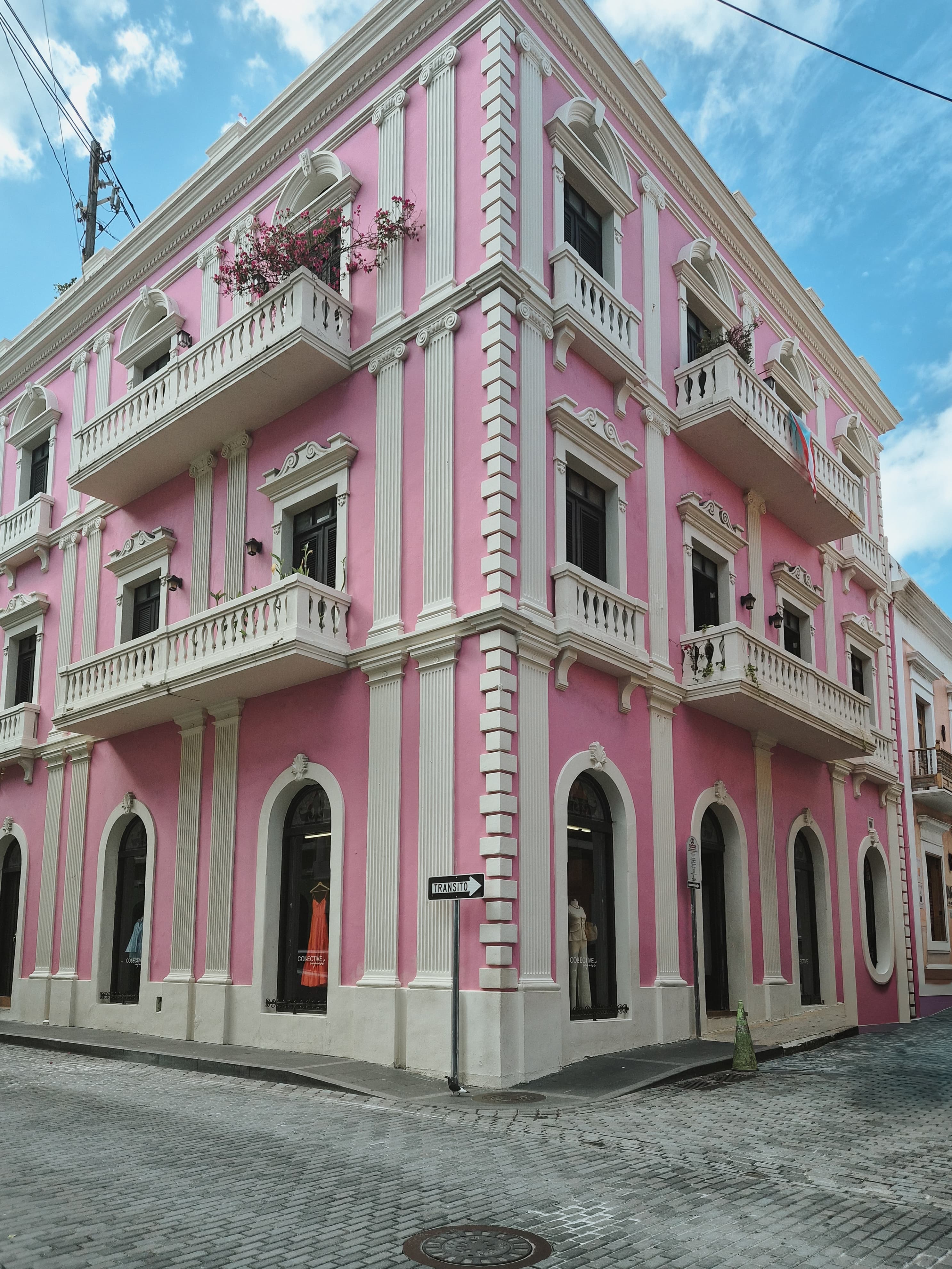Tour de Bienvenida